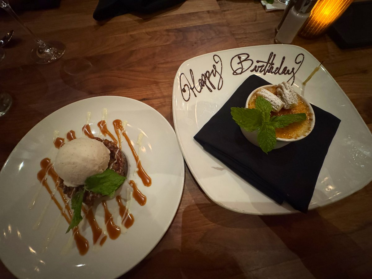 LilTifff's tweet photo. When you order a dessert and the restaurant also brings you a birthday dessert, so now you have two desserts! ๐ #FatGirlFall #BigBacktivities https://t.co/AJZE8ybUUV