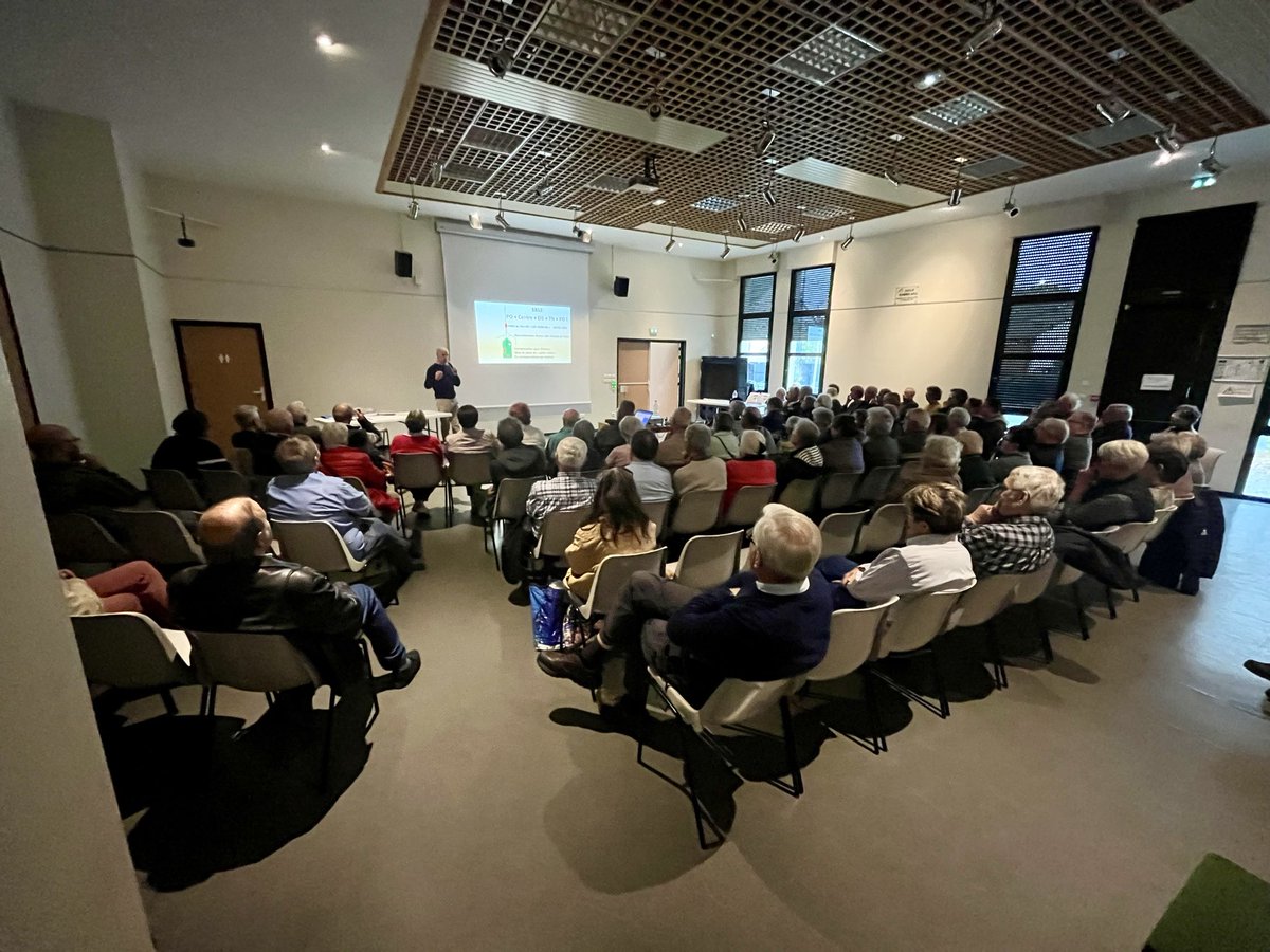 Une fois de plus, notre secrétaire a passionné un large auditoire hier soir. Succès de la conférence sur l’étoile ferroviaire des Aubrais !
<a href="/BenoitHARDY157/">Benoît HARDY</a> <a href="/LemialeBenoit/">lemiale benoit</a> <a href="/BertrandNICOLL2/">Bertrand NICOLLE</a>