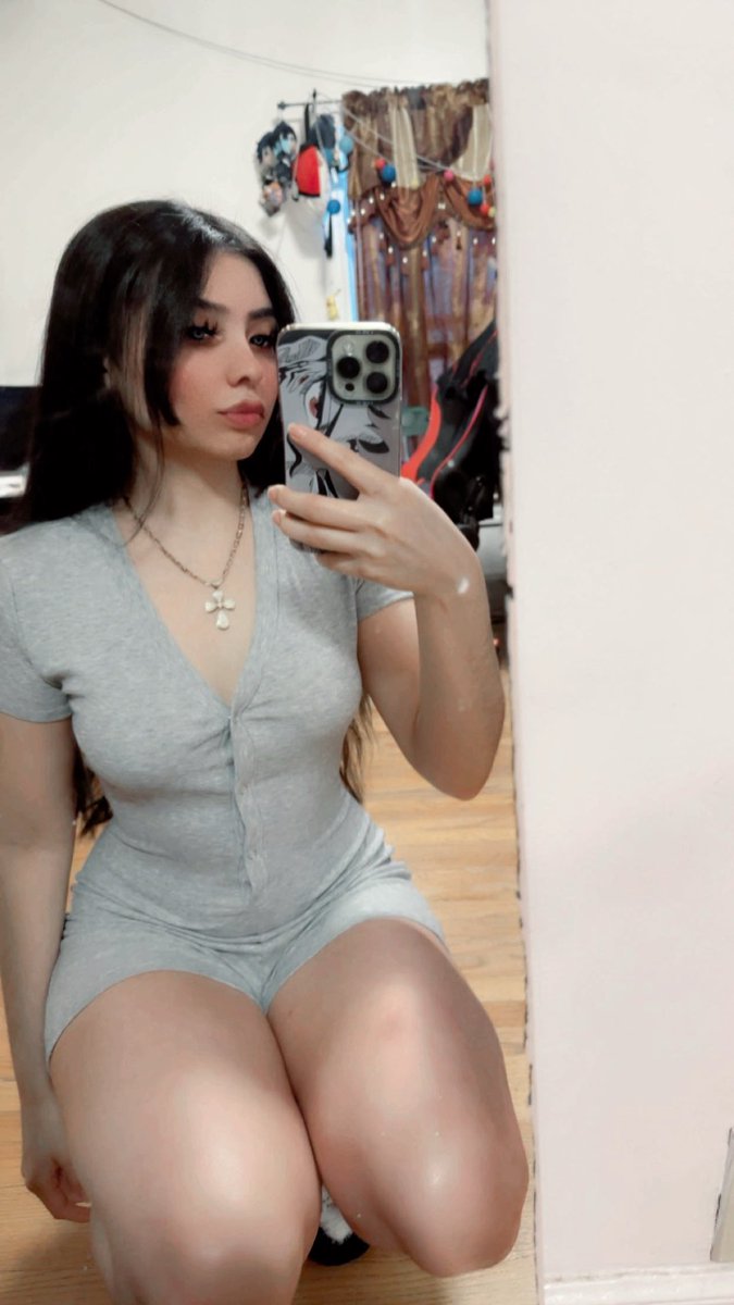 alondra tweet media