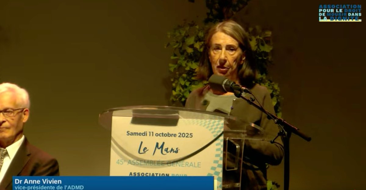 📹 Accueil par le Dr Anne Vivien, vice-présidente de l'Association pour le Droit de Mourir dans la Dignité.
Anne Vivien revient sur le vote historique en mai dernier à l’Assemblée nationale des propositions de loi sur la #FindeVie. 
🔴 Mais notre vigilance est totale alors que le
