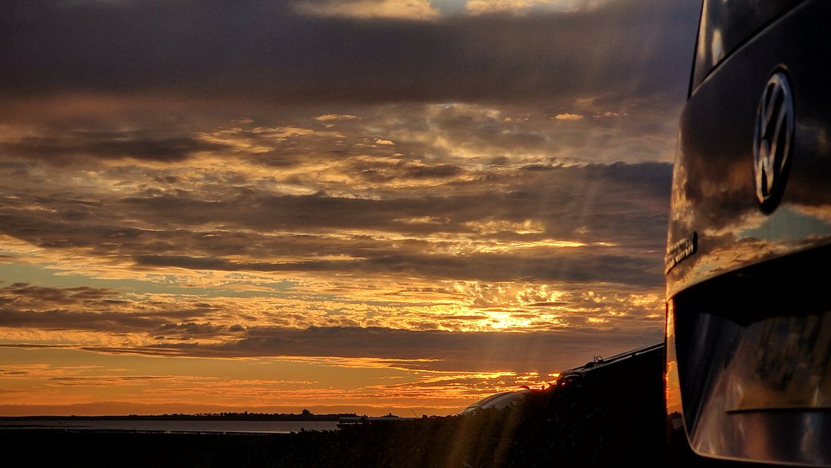 Campervan Sunrise, Holy Island, Northumbria #Campervan  #sunrise #Northumbria