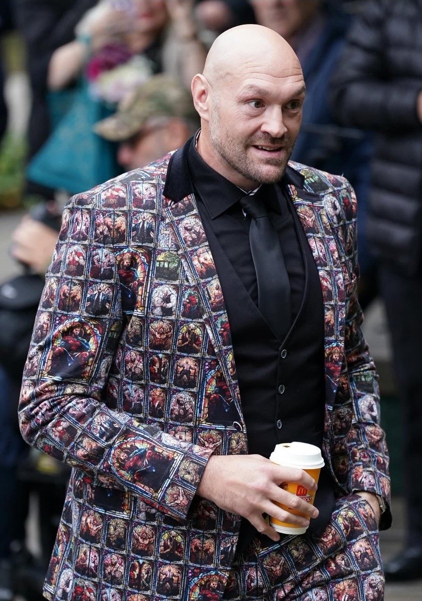 I cannot believe the amount of nonsense being written about a man who has been open about his struggles with mental health, attending the funeral of a man who had openly suffered as well, in a suit that those who knew Ricky say he would have laughed about.
#MentalHealthMatters