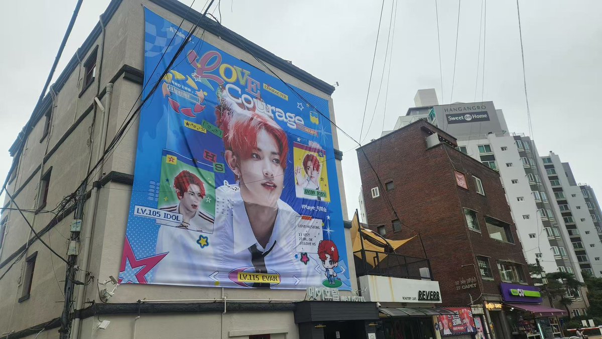 CHOHYUN_AD's tweet image. #ENHYPEN   #엔하이픈   #이희승 #희승 #HEESEUNG #엔하이픈_희승
💖 오월호텔 현수막 💖
📆 10.11-10.15