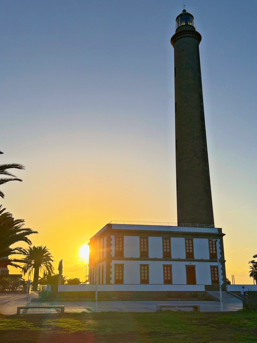 mycanaryislands's tweet image. 29 degrees today and enjoy it.
#sunrise #weekend #saturday #sabado #playa #beach #maspalomas #grancanaria #canarias #españa #fblifestyle