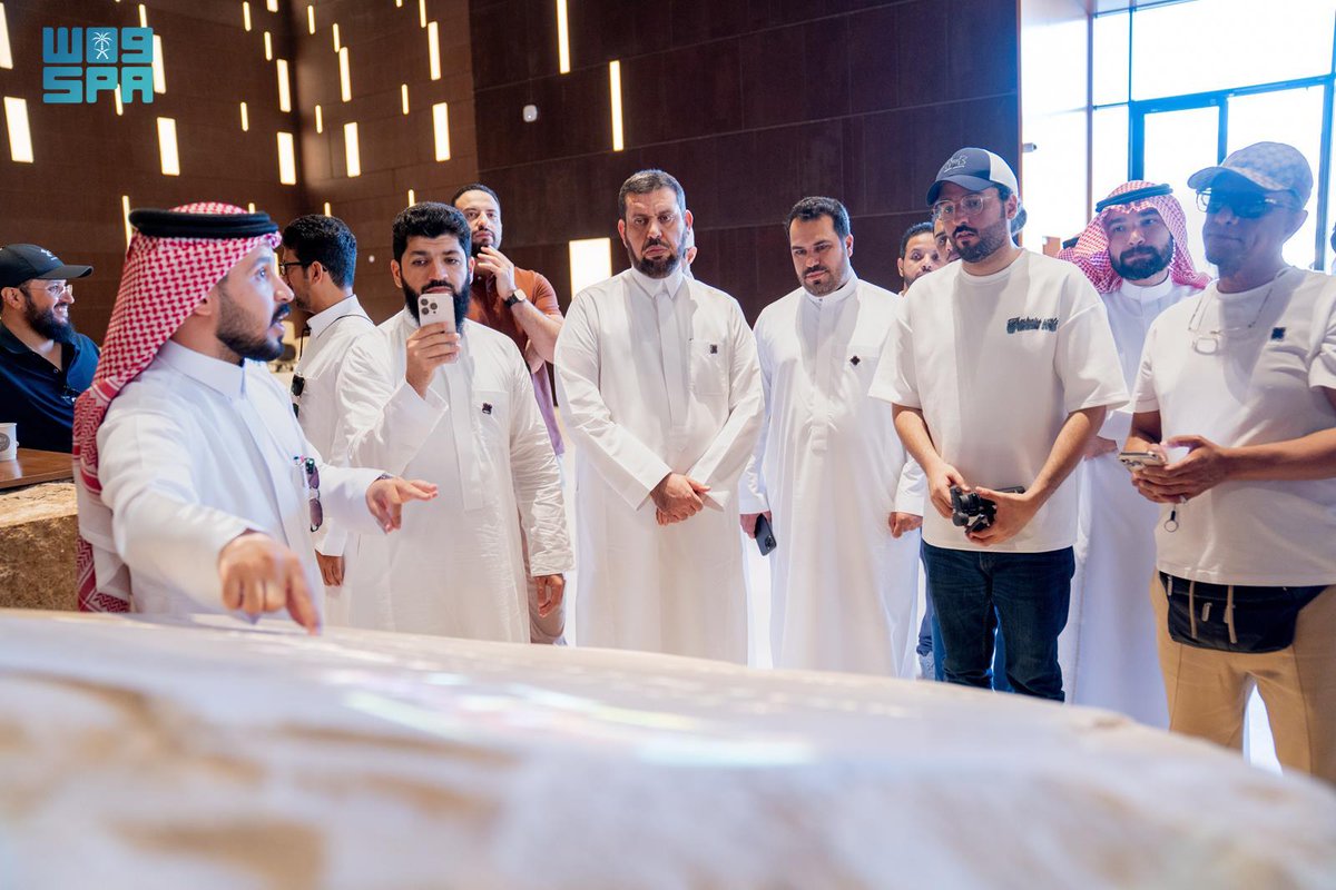 Akhbaar24's tweet image. &quot;إيليت العلا&quot; تنظم جولات ميدانية للتعرف على المواقع السياحية والمشاريع الاقتصادية في المحافظة

#معكم_باللحظة 

akhb24.news/9b95y
