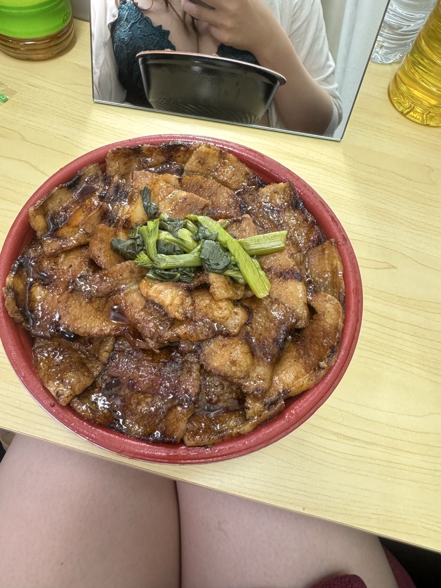 葉山さゆりです。 tweet media