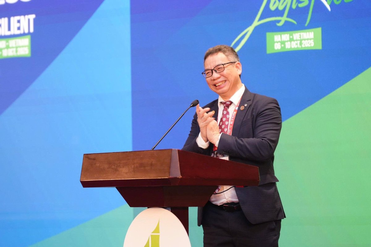 FWC2025's tweet photo. 🌿 FIATA World Congress 2025 – A Journey of Connection and Sustainable Vision Concludes Fruitfully in Hanoi! 
✨After five vibrant days (October 6–10, 2025), the FIATA World Congress 2025 officially came to a close, leaving behind many meaningful impressions. https://t.co/niTLyJqmUW