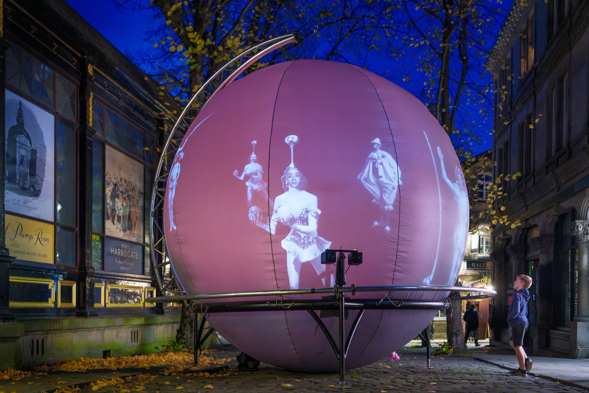 Silverginger's tweet image. "LightWeight" at Crown Place in Harrogate.