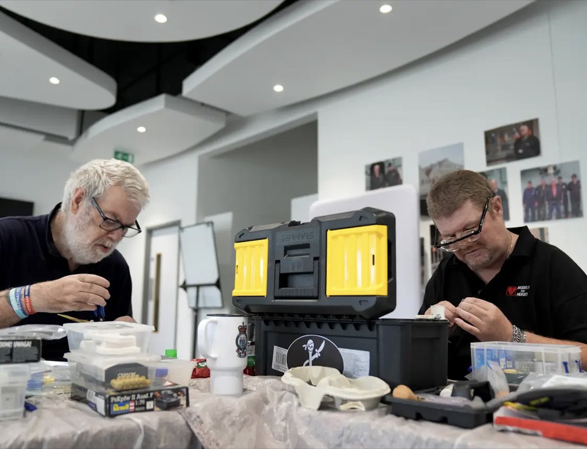 🪖 Model-making classes 'helping veterans manage #MentalHealth issues': theOThub.com/updates (Plus+). Model building enables 'health, well-being and independence for veterans' if they find it meaningful' (BJOT study). "Veterans were talking about their shared interest... (1/2)