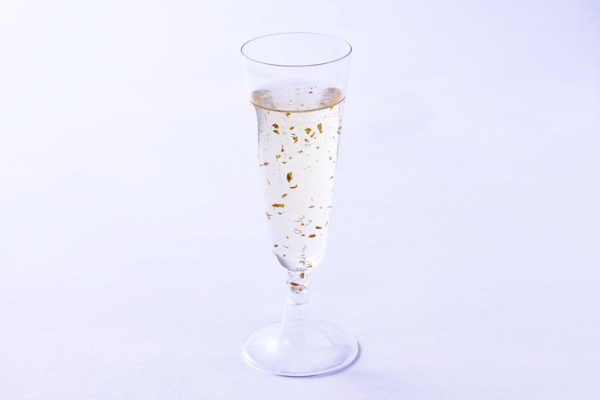 ydb_yokohama's tweet image. 「2025 JERA クライマックスシリーズ セ ファーストステージ」限定グルメ📢✨
#横浜スタジアム 対象飲食店舗、キッチンカーB☆STAND、&9では「絶対“カツ”ぞベイスターズ!」という熱い想いを込めた「でっかいカツ丼ベイスターズ」や「でっかいカツとベイスターズ(青星寮カレー)」などを販売🍛…