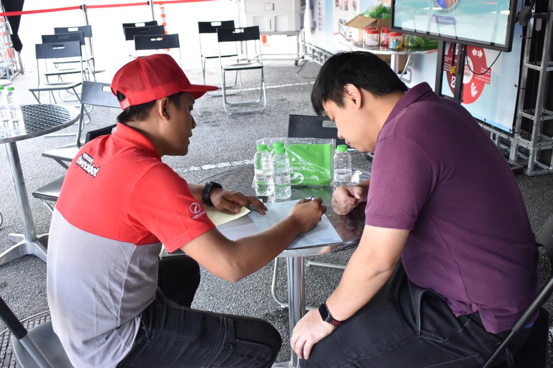 perodua's tweet image. Perodua Tweckbot team is at Lotus’s Bukit Tinggi, Klang now. Come and join us to enjoy FREE 50+ point car check.
Don’t miss our 20% discount voucher on any parts and accessories for your next service.
We will be here until 12 October 2025. See you soon!
#Perodua #WeGoBeyond…