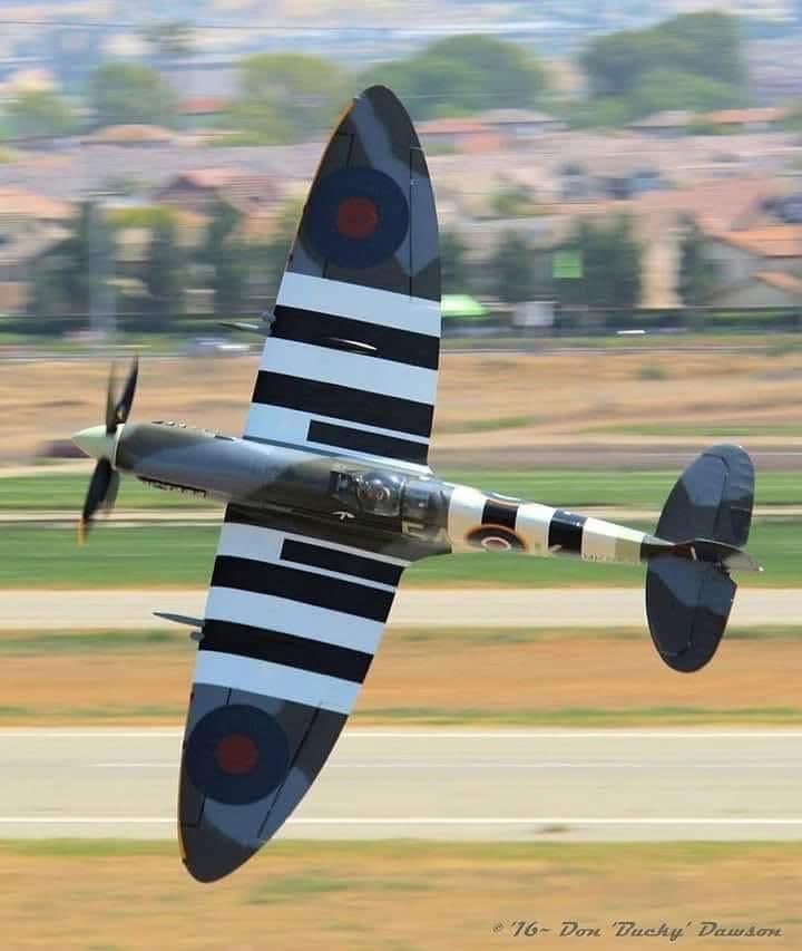 Warren Pietsch flying the Texas Flying legends Spitfire in 2016 at Planes of Fame Air Museum’s Chino Airshow Show. The photo was taken from the control tower.