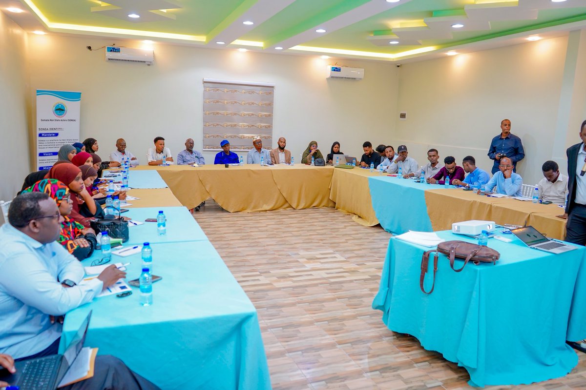 The contribution of civil society is highly needed,” said Najah Faisal from <a href="/NIMDSomalia/">NIMD Somalia</a>, emphasizing the importance of active engagement by #CSOs in government decision-making and policy review processes in Somalia organized by <a href="/SONSA_NSA/">𝐒𝐨𝐦𝐚𝐥𝐢𝐚 𝐍𝐨𝐧-𝐒𝐭𝐚𝐭𝐞 𝐀𝐜𝐭𝐨𝐫𝐬</a> .

“I would also like to encourage you