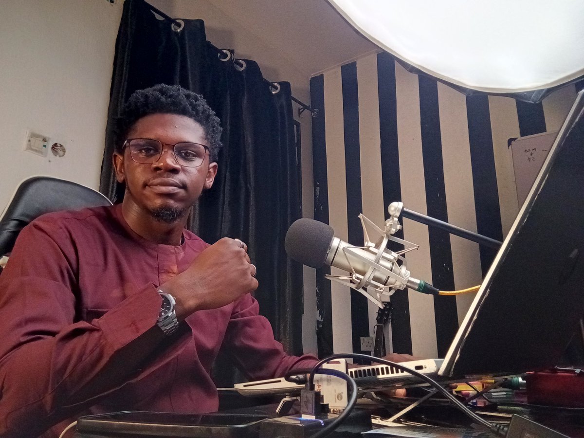 The rule was to build in public.
I'm building a new app for a client but because of DND signed I can't go in all details. 

I would like to show the end product In 2 weeks time.