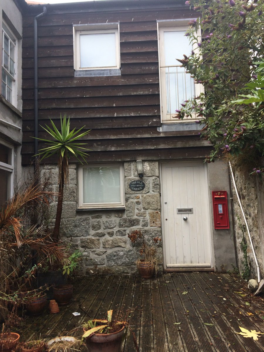 KKC255's tweet image. #postboxsaturday

Spotted this little Victirian Beauty on a trip to St Ives ❤️