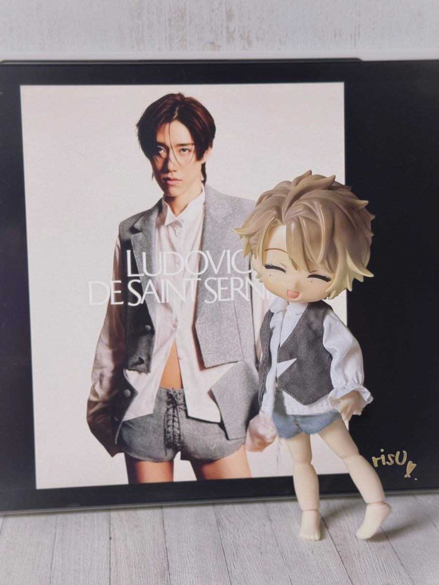 risurisukorisu7's tweet photo. หนูชอบเวลาที่พีพีใส่เสื้อผ้าของแบรนด์นี้มากเลยค่ะ🤍
ชุดนี้ทำให้พีพีดูโดดเด่น แล้วพอพีพีใส่ หนูว่าชุดก็ดูมีเสน่ห์ละเมียดกว่าเดิมค่ะ ✨

かわいく出来ました🤍

LUDOVIC PP KRIT 

#LdSS #LudovicdeSaintSernin 
#PPKritt 
@ppkritt https://t.co/FOKAj6iJJw