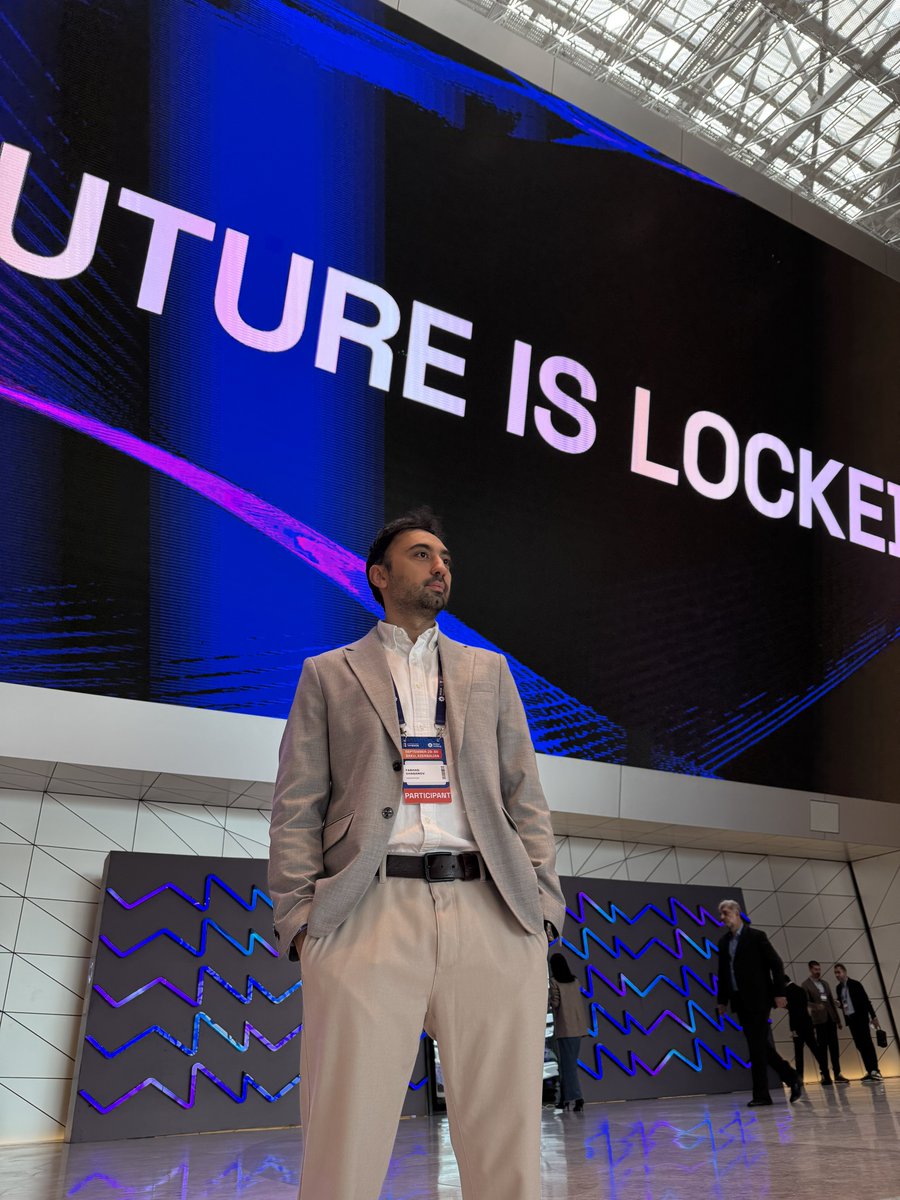 Hamınızı təmsil edirəm rahat tvitdəşin.