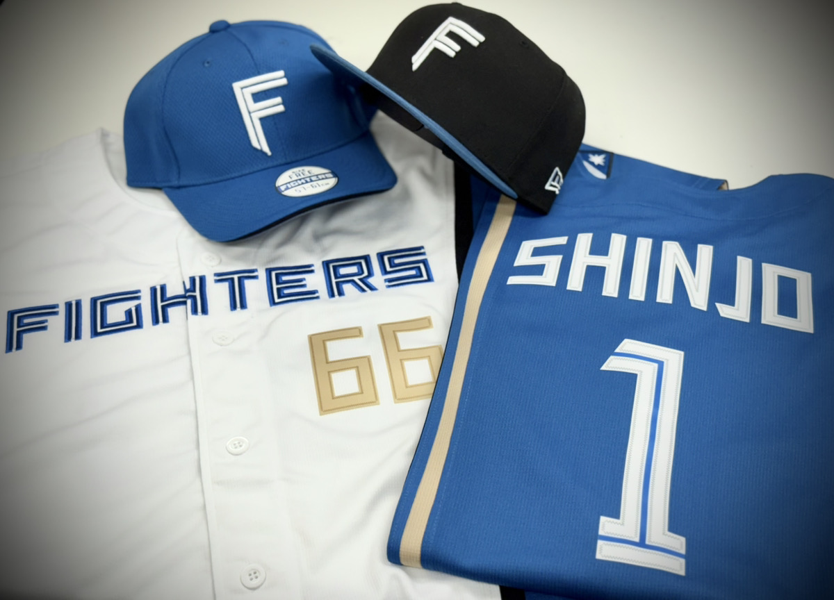 selection_npb55's tweet image. \日本ハムファイターズのグッズが入荷🙌/

新庄監督や万波選手など数選手のユニフォームと、NewEraブランドのキャップも販売中！

『セレクションは12球団全てのユニフォームを販売しています⚾』

🚩NewEra×プロ野球キャップなどはこちらから👇selection-j.com/lib/zaiko/sear….

#lovefighters