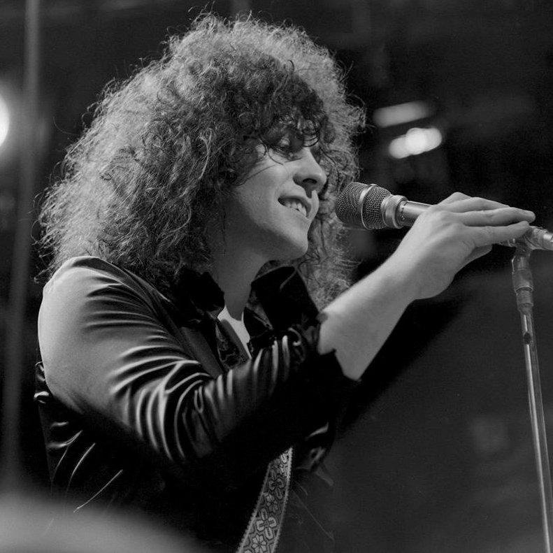 Remembering Marc Bolan on his birthday ~
Marc would have been 78 this year.
Beautiful man, beautiful spirit 
   Still making the heavens dance ... 💕#kalmiyh
#marcbolan #TRex #timeless  
 🎸youtu.be/87HKCxZxmq4
youtu.be/ZdyKneo3anA🎶