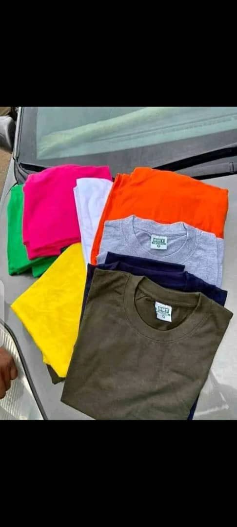 NdubuisiJo35959's tweet photo. Get affordable, high-quality plain T-shirts and stylish cross bags!
Prices:
- Single: ₦4,000 Half dozen: ₦22,80 A dozen: ₦44,000
We deliver nationwide! Contact https://t.co/10UhcJWDR1 for orders. Various colors and sizes available. Perfect for casual wear, gifts, or reselling. https://t.co/9NAcjAcFjB