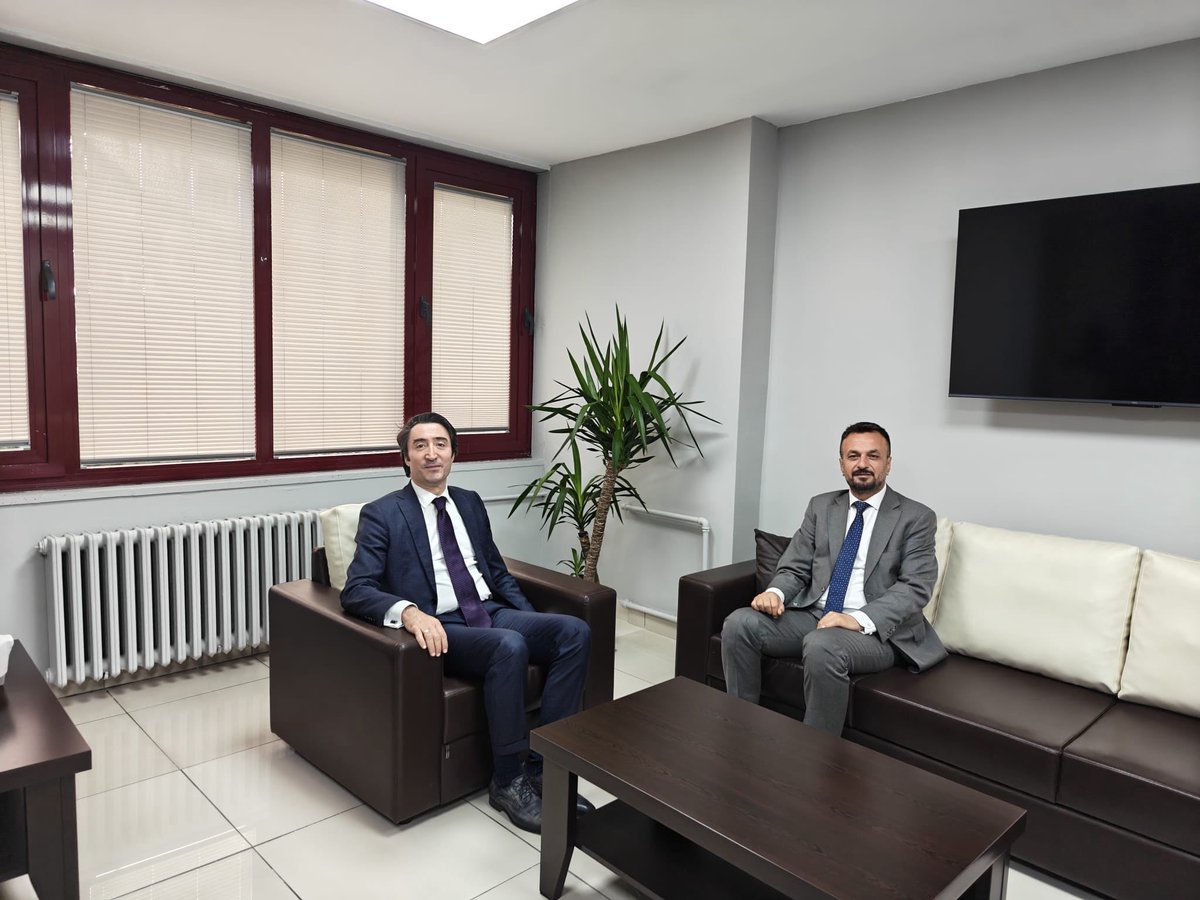 Kaymakamımız Sayın Selim ÇOMAKLI, İl Kültür Ve Turizm Müdürü Sayın Şükrü DURSUN’a i-adeyi ziyarette bulundu.
<a href="/kayserivaliligi/">T.C.Kayseri Valiliği</a> 
<a href="/KaymakamComakli/">Selim Çomaklı</a> 
<a href="/kulturturizm38/">Kayseri İl Kültür ve Turizm Müdürlüğü</a>