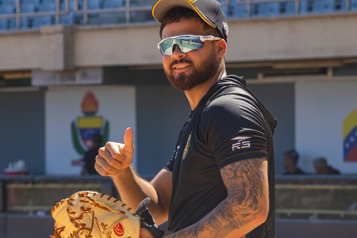 Buenos días y feliz inicio de semana les desea, su equipo y CM favorito 🦁👍

#CaraquistaSoy🦁