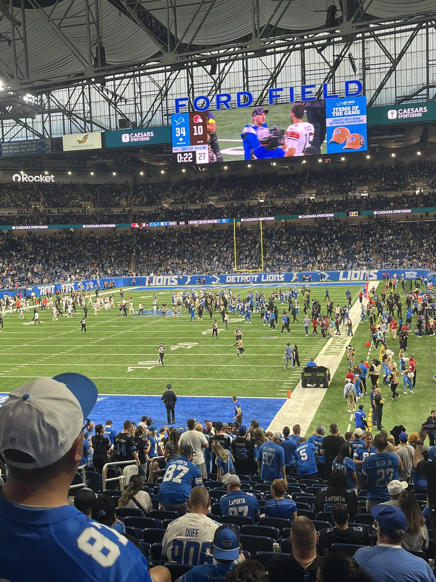 BoosterTim's tweet image. What an excellent game to be at. Got the “W” and had great seats. Way to go #Lions #OnePride