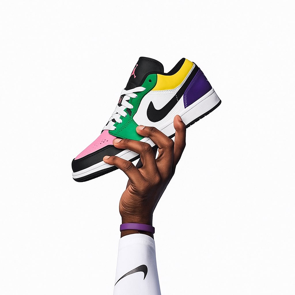Myqel_e's tweet image. Day 29 of #30DaysOfDesign 🎨 

Turned this                                     into this. 

…for @therealAgbaby.
kindly shop from him tooo 🙂