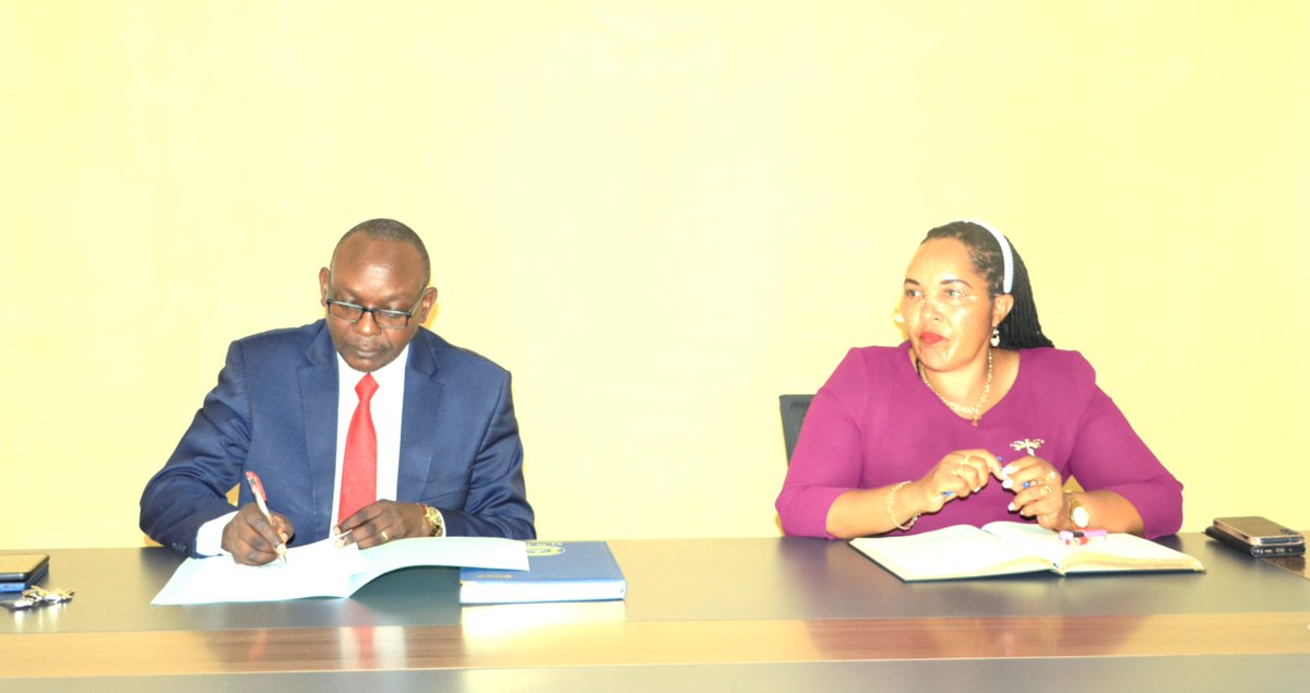 Onpr2018's tweet image. #Burundi #onprInnovation Tenue d'une réunion en Assemblée Générale du personnel de l'#ONPR, ce 29/9/2025 et sous la Direction de son Directeur Général, @anastase_jean, avec deux principaux points à l'agenda du jour dont :" La ponctualité, la régularité et assiduité au travail".