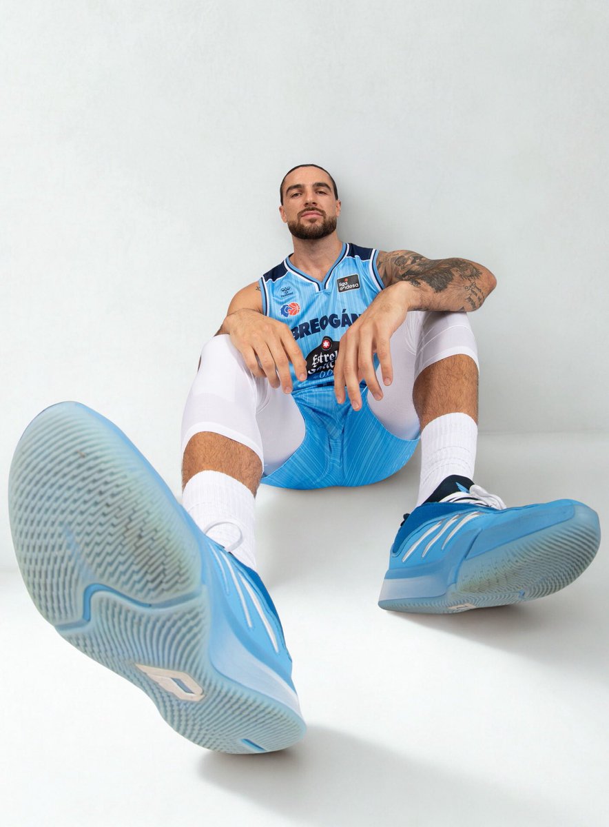 Cap. 7️⃣ 📖✍🏼 

#ForzaBreo 
<a href="/CBBreogan/">Río Breogán</a>