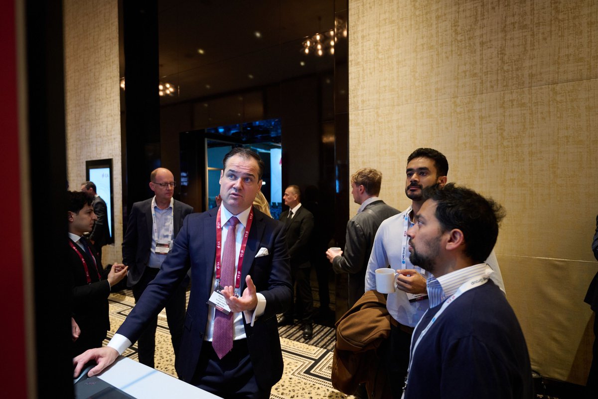 EnergyAspects's tweet photo. As we head into the midway point of day one, attendees are taking the opportunity to discuss the energy landscape with EA experts and learn more about our offerings at our demo booths:
- Analytics
- Fundamentals
- Cross-markets (E360)
- Data science
#EnergyAspects #EAConference25 #EnergyCommodities