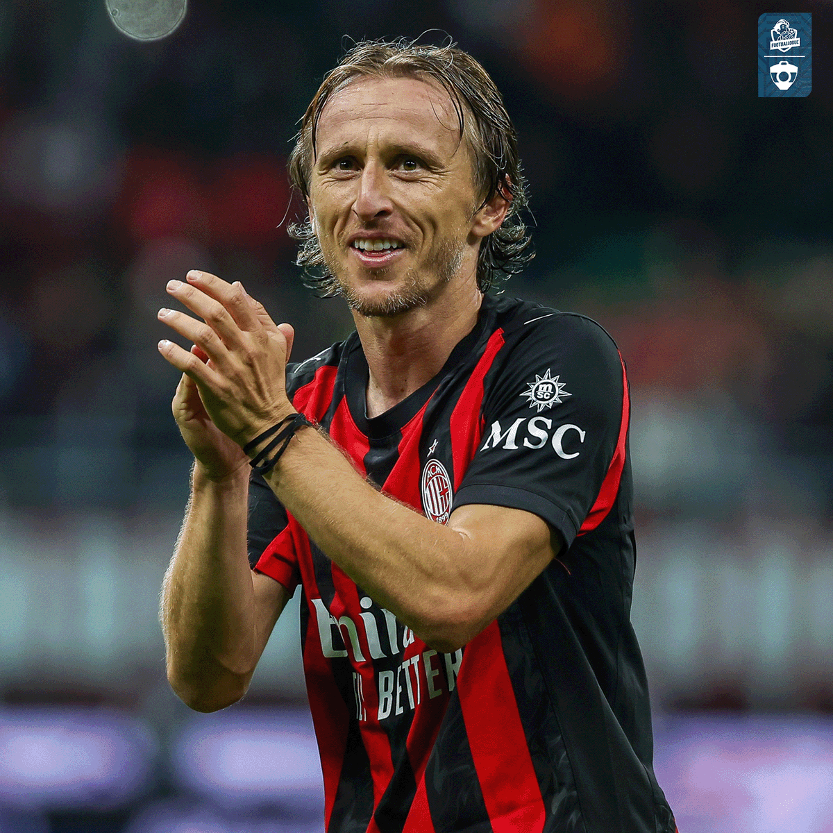 Footballogue's tweet photo. Le 𝗧𝗘𝗠𝗣𝗦 𝗗𝗘 𝗝𝗘𝗨 𝗙𝗢𝗨 de Luka Modric avec l'AC Milan et la Croatie, à 𝟰𝟬 𝗔𝗡𝗦 ! 😳

🇮🇹 Bari (25') 
🇮🇹 Cremonese (74')
🇮🇹 Lecce (90') 🎯
🇫🇴 Îles Féroé (26') 
🇲🇪 Monténégro (82') 🎯
🇮🇹 Bologne (90') ⚽
🇮🇹 Udinese (81')
🇮🇹 Lecce (0')
🇮🇹 AC Milan (90')

Le mec a tout gagné et reste increvable... Quelle légende !