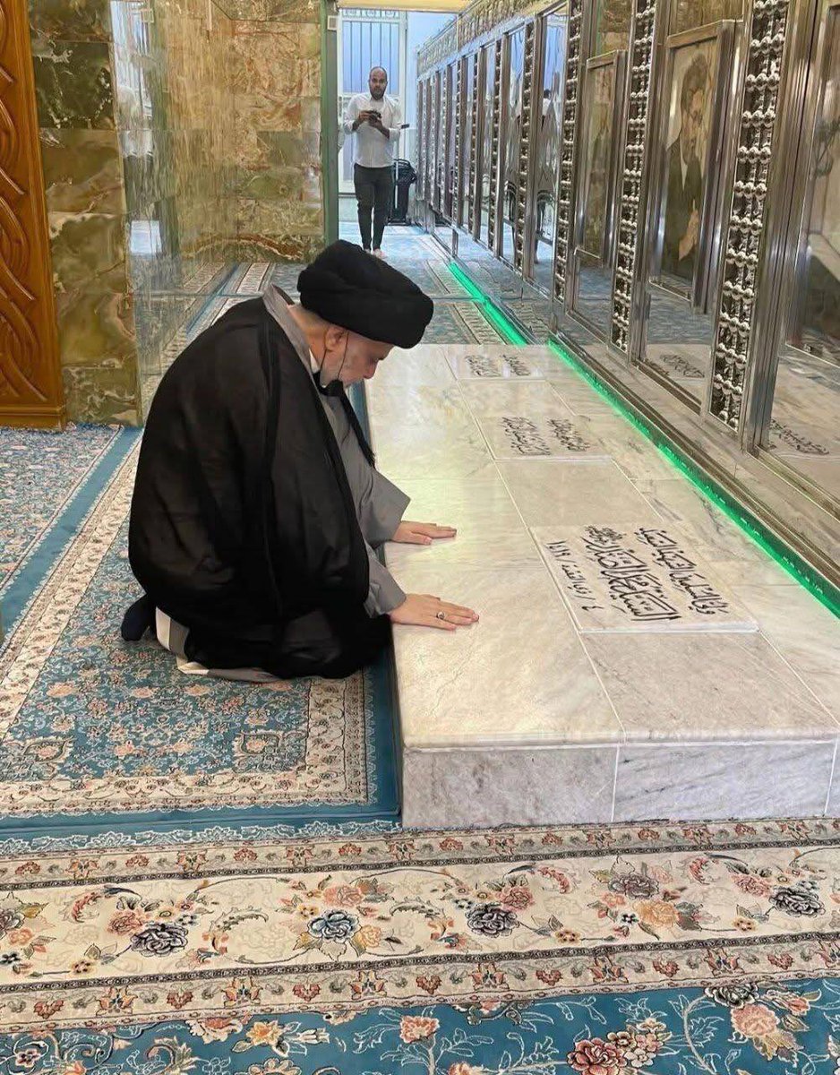 فلا يغرنكم بالله الغرور.. فلن تنفعكم أموالكم ولا مسيراتكم.. التي قيل إنها تريد استهداف مرقد الشهيد الثاني قدّس سرّه الشريف كما في التسريبات الأخيرة التي وصلتنا .. لكن لن تفعلوا، فذلك مضر بوجودكم وأنتم تعلمون ذلك
#تغريدة_السيد_الصدر_المزلزلة 
#مقاطعون