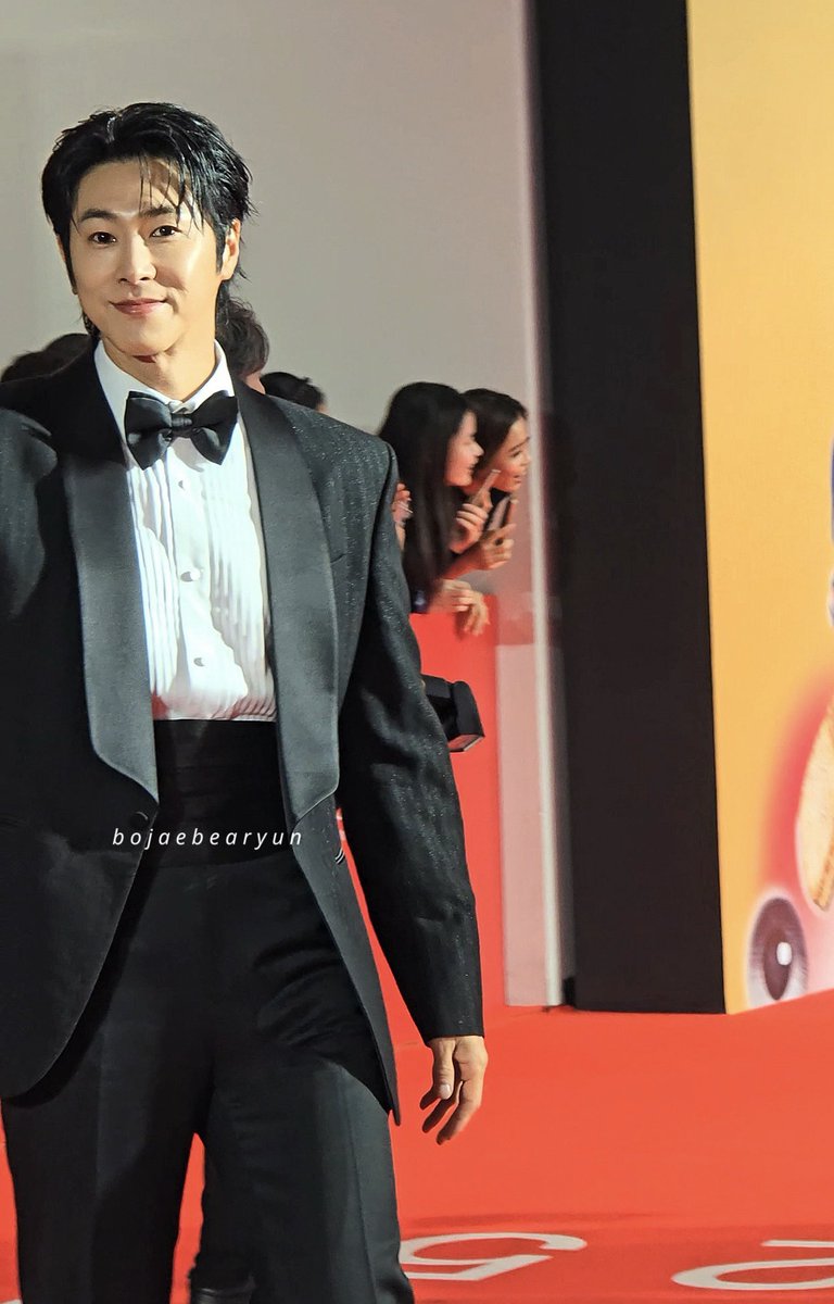 🐻💖🫶🏻🥺

#유노윤호 #UKNOW
#ユンホ #정윤호 
#BKKIFF2025