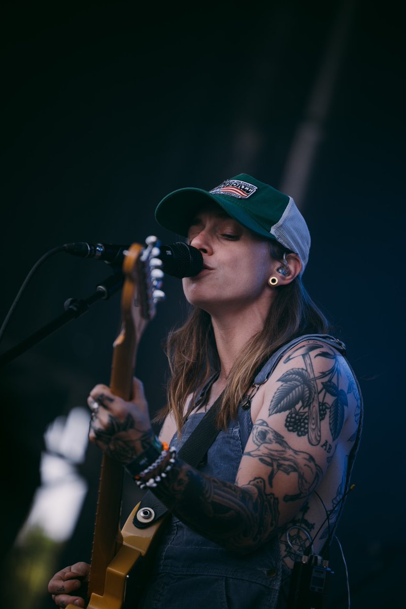 happy birthday julien baker 🙂‍↕️