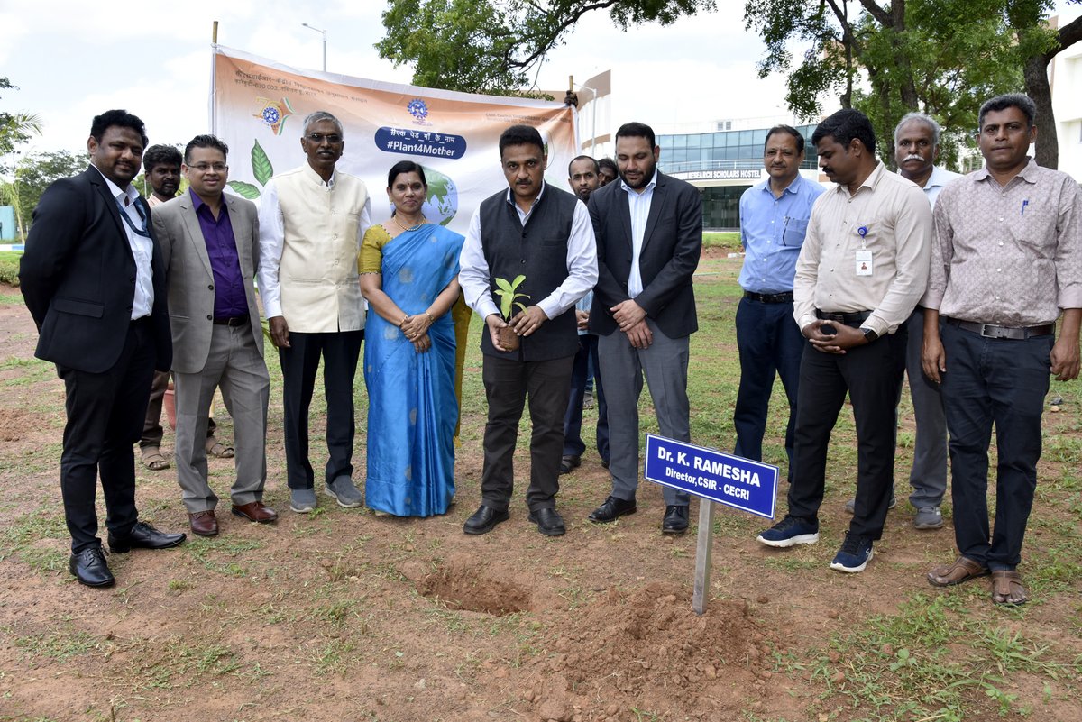 CSIR_CECRI's tweet photo. @CSIR_IND
@ReachNITT
@pibchennai
#84YearsofCSIR
1/6
CSIR-CECRI celebrated the 84th CSIR Foundation Day today (29 Sept. 2025) with Dr. G. Aghila, Director, NIT Trichy as Chief Guest & Dr. Surya Moganty, Head of Technology, L&T Green Energy, Mumbai as Guest of Honour. https://t.co/TazusORU2t