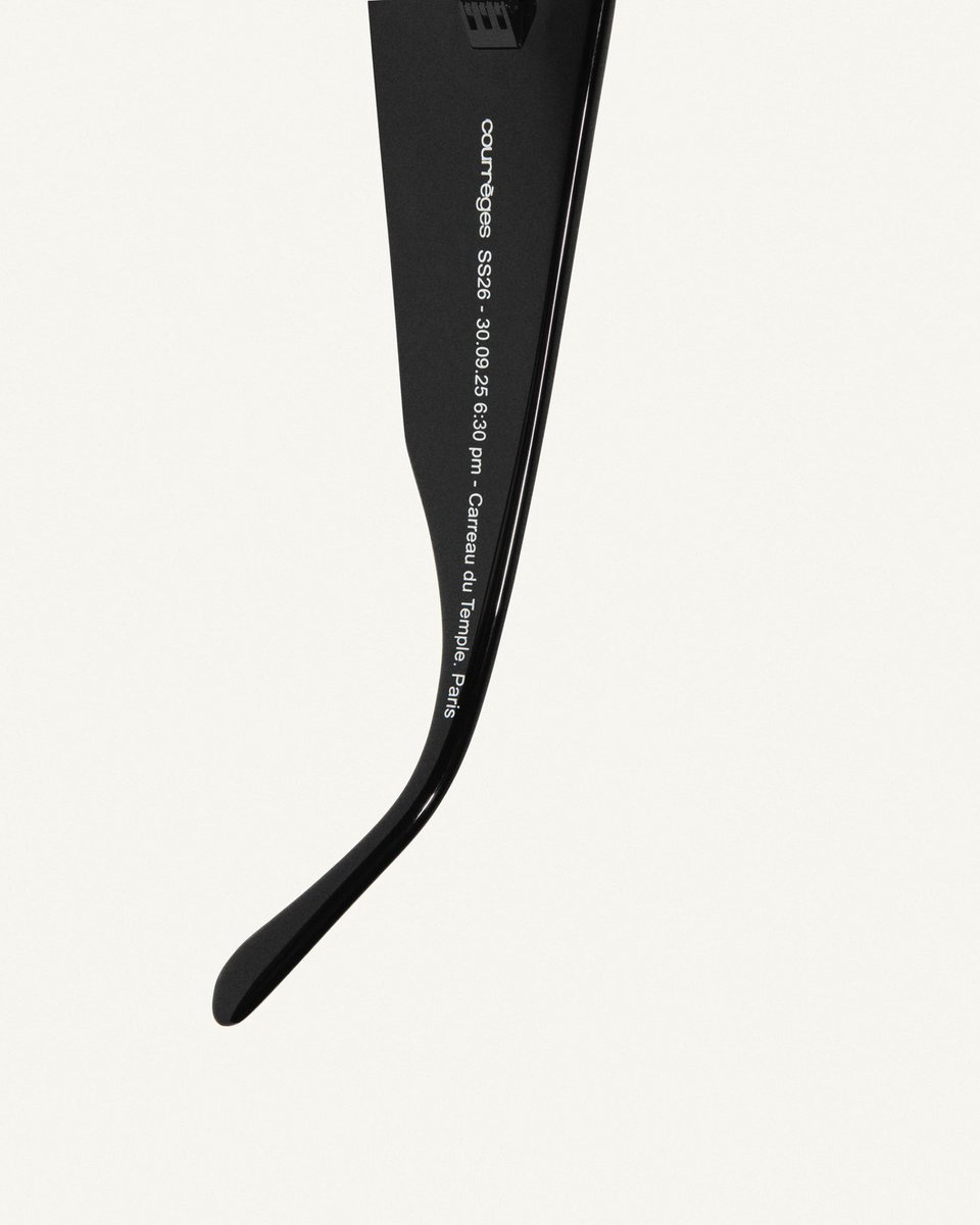 courrèges tweet media