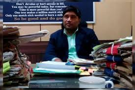 Unprecedented: 15th recusal from case involving IFS Sanjiv Chaturvedi.

The big question is why are the judges recusing themselves from his case one after another? 

For a copy of the court order, you can email me at Pankul.Sharma@timesofindia.com.

Read the full news story