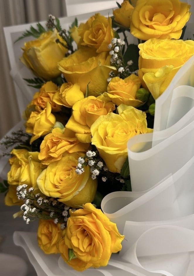i_Mera97's tweet photo. الله يسعد الي يسعدنا 💛 🌼✨ https://t.co/sVFbSKplF3