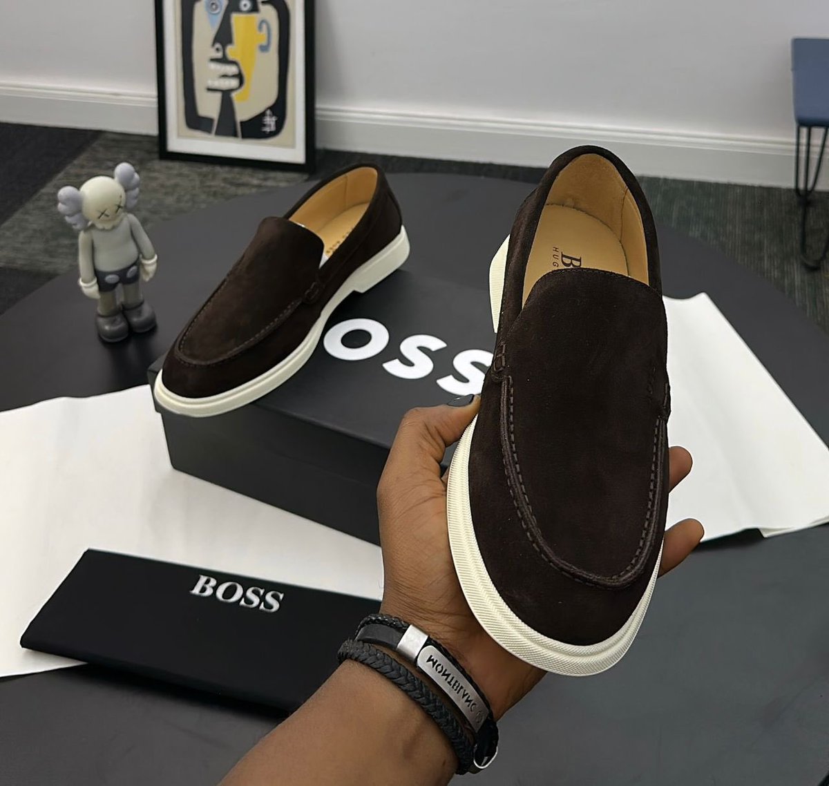 LilyjoeBae's tweet photo. #NotTheRegular

LOAFER.SHOE

*SIZE: 40---46*

*PRICE: 155,000 🚨* https://t.co/2OprG4c0GD