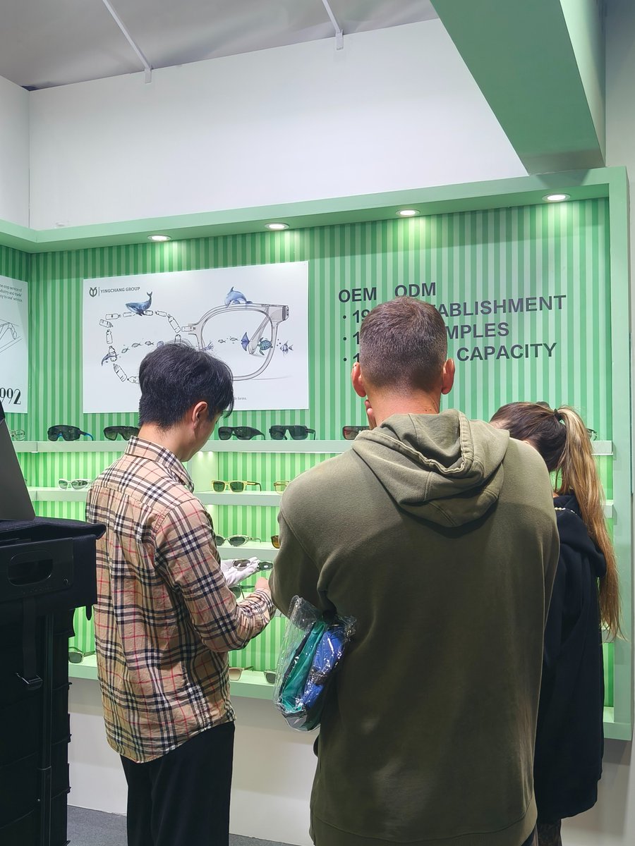 YINGCHANG_GROUP's tweet image. SILMO Paris 2025 is coming to a perfect close! ✨
Our booth was very popular.
Thank you to everyone who stopped by and made this event such a success. 💙

See you at the next show!

#SILMOParis #EyewearTrends #OpticalIndustry #chinafactory #eyewearmanufacture #Parisfashio