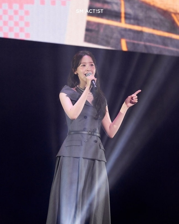 Kstyle_news's tweet photo. 少女時代 ユナ、日本で「暴君のシェフ」OSTを熱唱！名シーン秘話やサンドイッチ作りも
https://t.co/b6nMmkSQNX

#ユナ #少女時代 #暴君のシェフ https://t.co/LUbHjztqAj