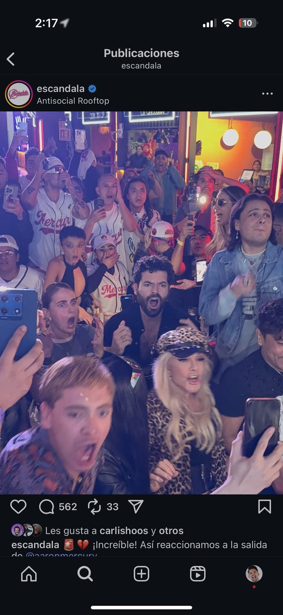 extraquique's tweet photo. Pues volvimos a hacer viral todo el  cagadero… los esperamos la próxima semana en la final….
Corran a separar su lugar acá porque no va a caber un alma… 
Me duermo con esta cara de shock pero nos vemos el domingo en el #KaraokEscándala ¡Vienen unas mega cantantes a la final! 
https://t.co/DwnE68fXQy