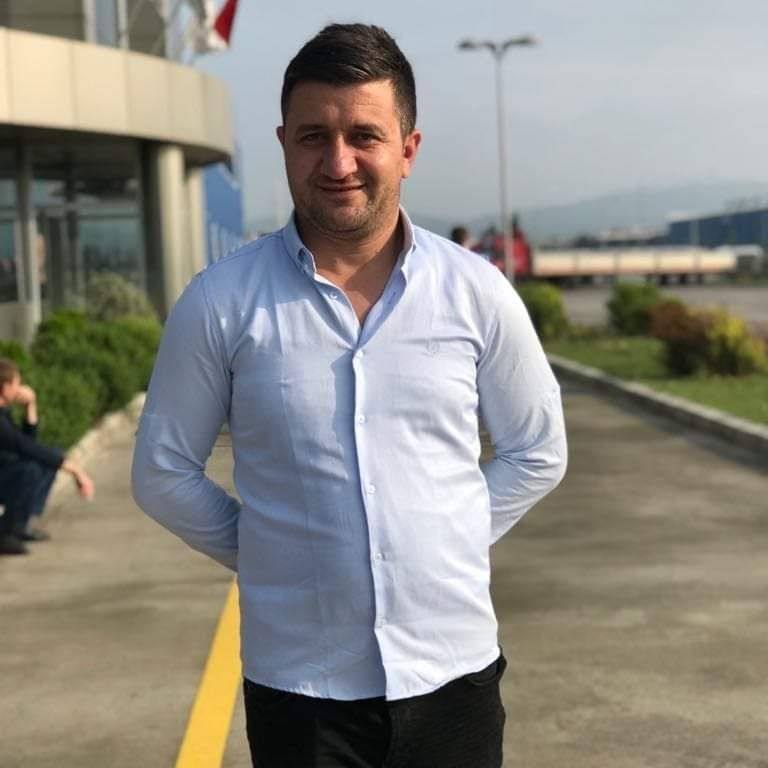 isigmeclisi's tweet photo. Fahrettin Tok..
36 yaşında..
İstanbul'da çalıştığı inşaatta yüksekten düşerek hayatını kaybetti..
Üç çocuk babası, Samsun Vezirköprülü, Sakarya Serdivan'da ikamet ediyordu..
v/Vezirköprü Özlem https://t.co/xlDapkDGcz