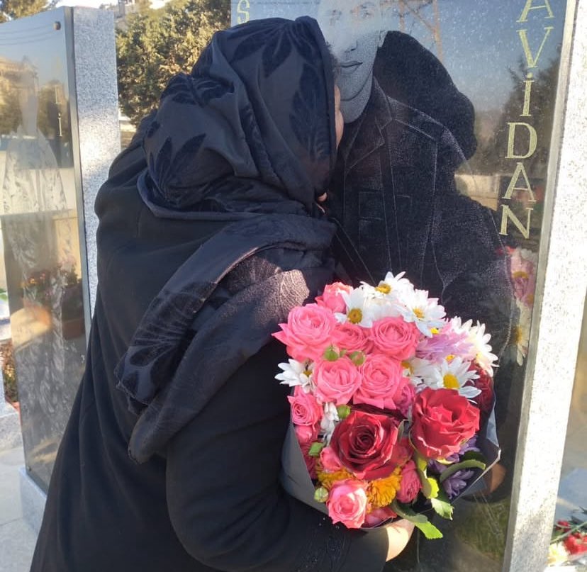 shefalyva's tweet photo. Yerin cənnət olsun Şəhidim🥺 https://t.co/abr9z4Z73g