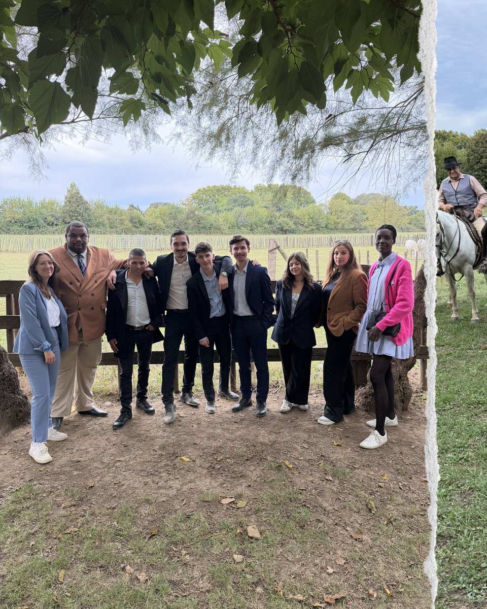 JeunesRepsGard's tweet photo. 📍Récap de la rentrée des
Républicains du Gard 🇫🇷

En présence de notre président de fédération @RichardTiberino et de notre secrétaire départemental Franck Proust ! 🎉 

Un grand merci aux 750 personnes présentes lors de cette journée exceptionnelle 👏 https://t.co/Uhg5dmOH4r