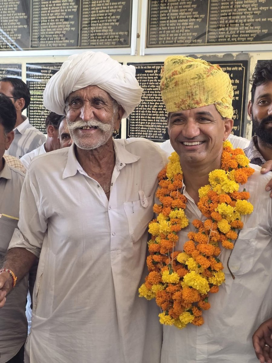 सुरसुरा तेजाजी धाम में स्थित जाट धर्मशाला के दूसरी बार लगातार अध्यक्ष बनने पर श्री रामविलास जी थाकन को हार्दिक बधाई एवं शुभकामनाएं।

एक बार पुनः रामविलास जी थाकन साहब को ढेर सारी शुभकामनाएं ! आप समाज के लिए नए उत्थान एवं जागरूकता के लिए ठोस कदम उठाएंगे और आने वाली युवा पीढ़ी को