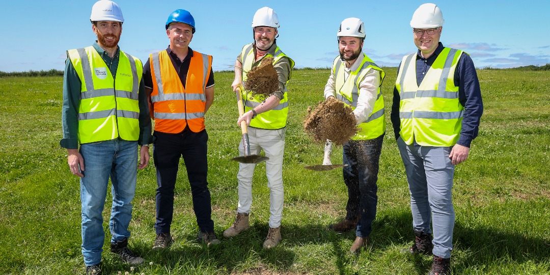 The Powercomm team were delighted to attend the Clashwilliam Solar Farm Sod Turning. This ESB project will generate 42MW of clean electricity that will have the capacity to power over 10,500 homes. Powercomm are currently working on the 38 kV substation.
#renewableenergy
