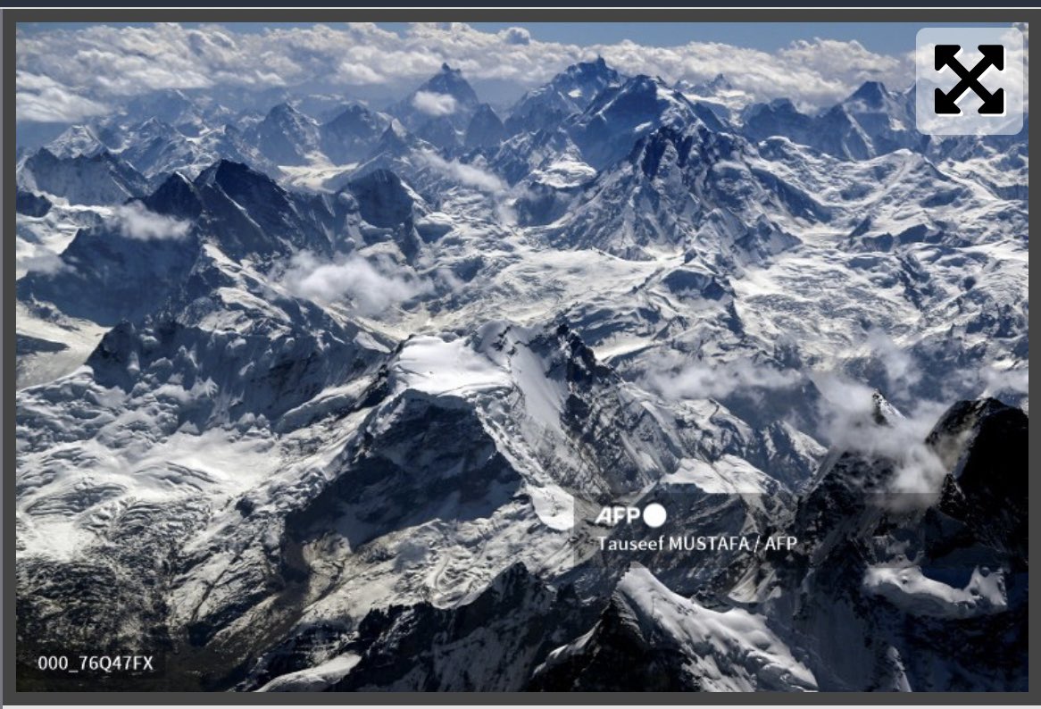 TauseefMUSTAFA's tweet photo. An aerial photograph taken from a passenger aircraft shows snow-covered mountain peaks in India's union territory of Ladakh on September 25, 2025.Kashmir #lehladakh #snowpeak https://t.co/PuvuVOCJs0