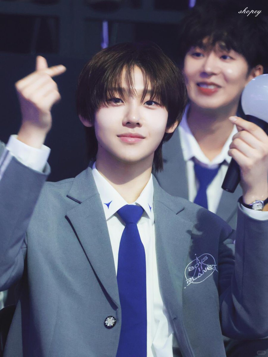 _vxcc_'s tweet photo. 250925
小红书ID：95076738900
@Kimsihwan_CN 様より掲載許可いただきました！

#김시환 #KIMSIHWAN #キムシファン
#보이즈2플래닛 #BOYS2PLANET #ボイプラ #ボイプラ2 https://t.co/fFlcWh2zv6